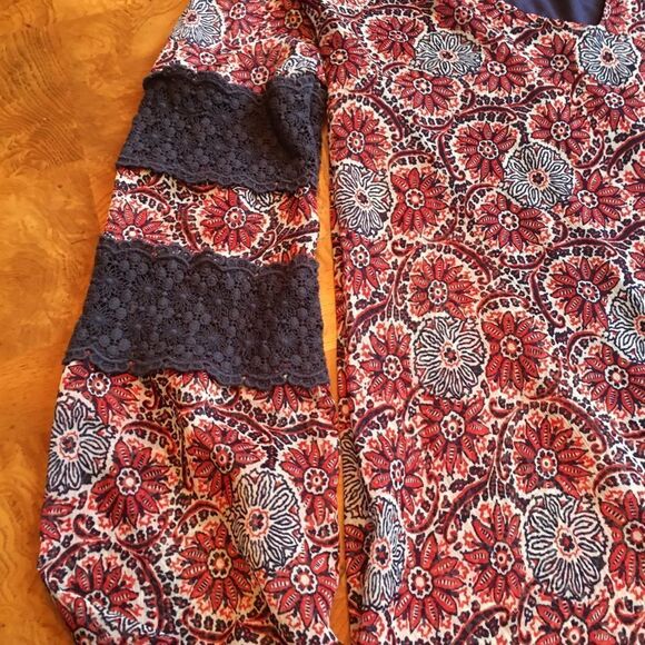 MINI DRESS in Winter Red and Navy Lace - Picture 7 of 8